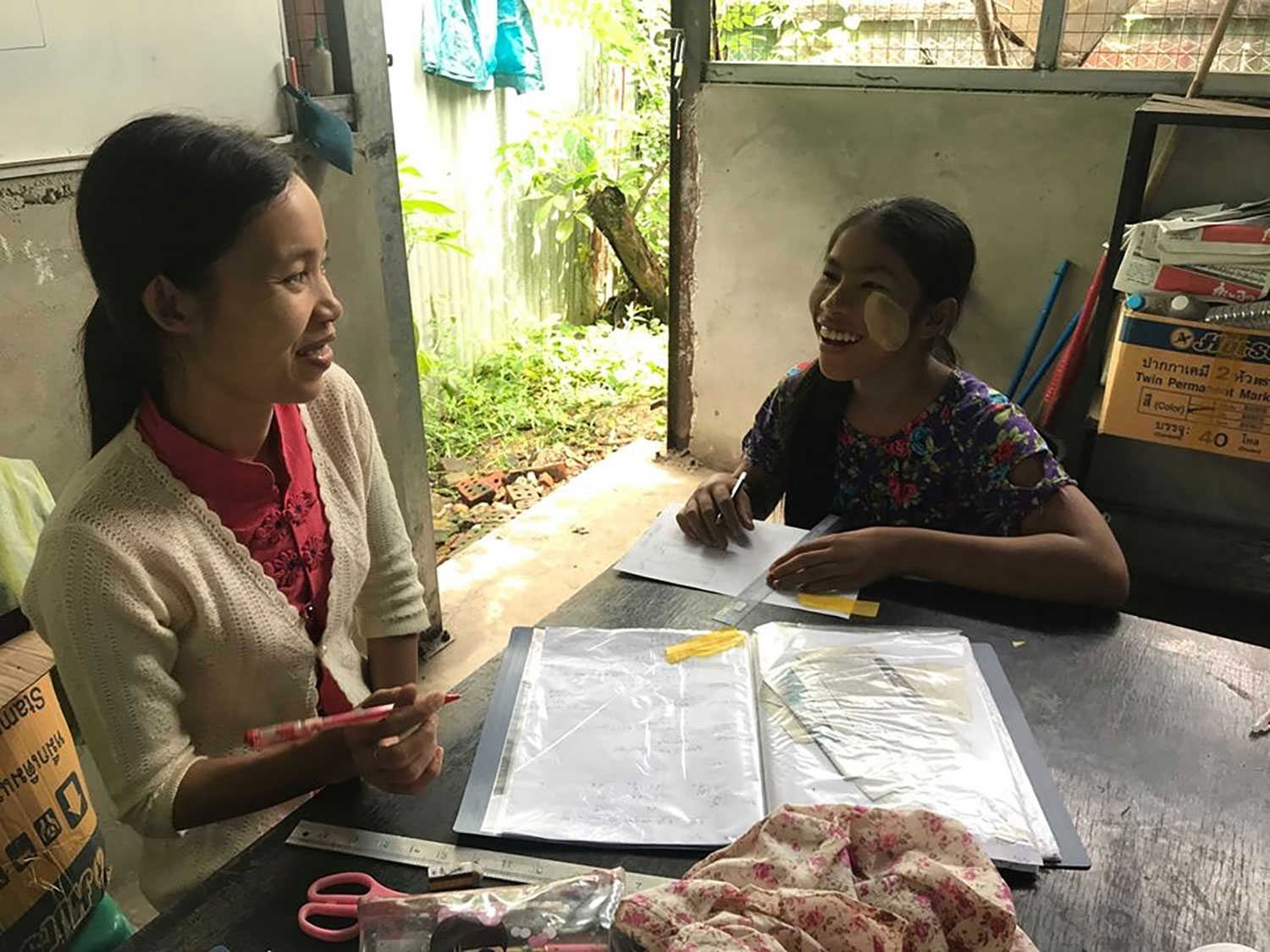 Child Labour in Focus: A Former Underage Worker's Sewing Talent Doesn't go Unnoticed in Myanmar