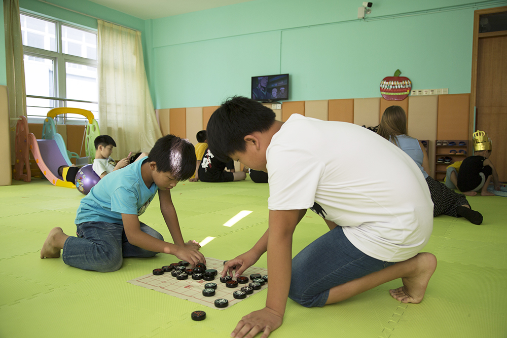 K-Group: Day Care for Children Enabled Chinese Migrant Families to Spend the Summer Together